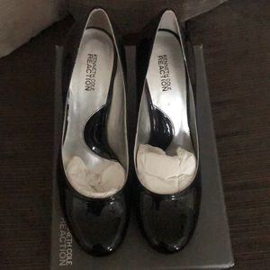 Kenneth Cole Reaction patent leather heels